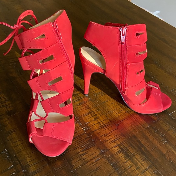 Rock & Republic red open toe heels - Picture 3 of 7
